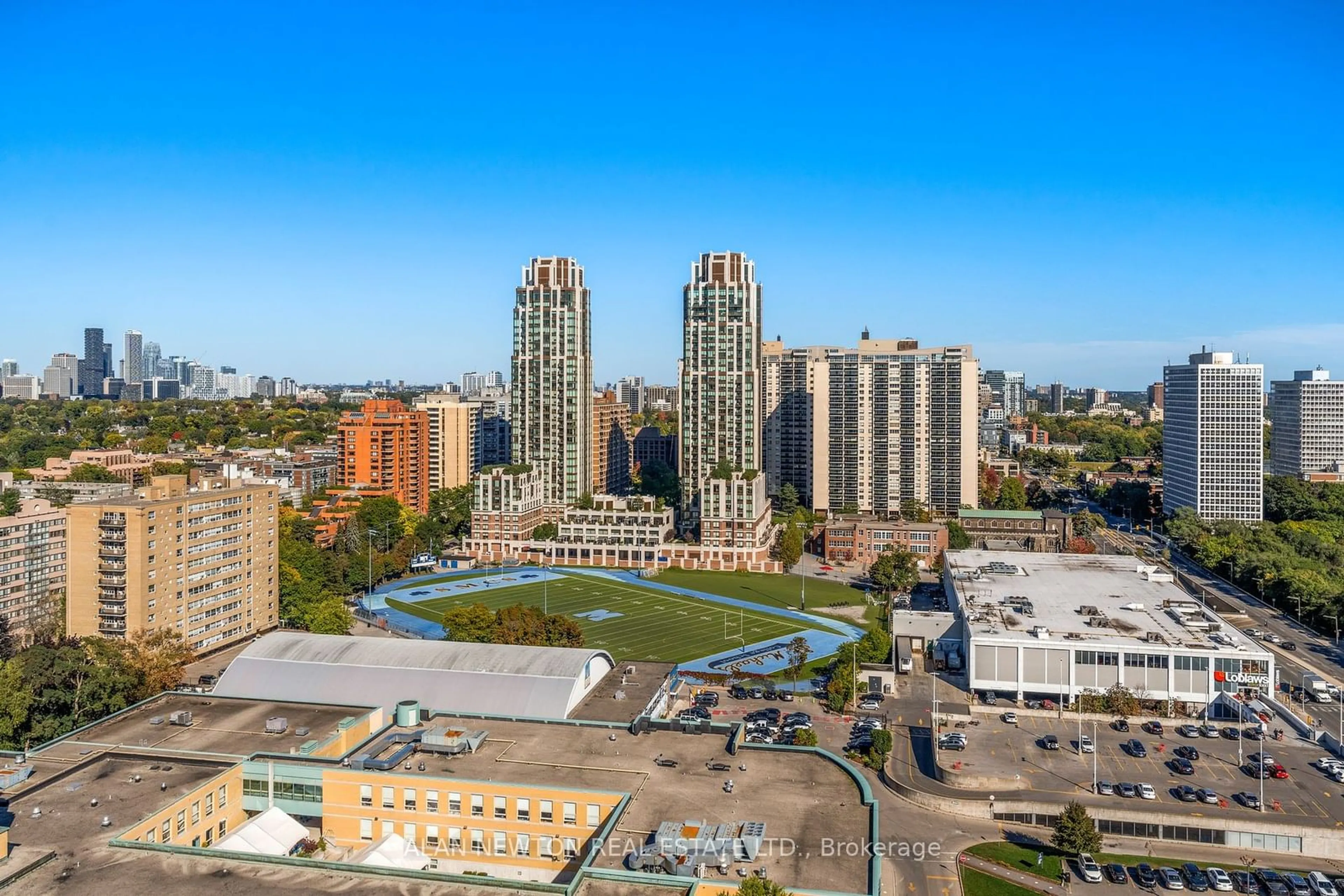 A pic from outside/outdoor area/front of a property/back of a property/a pic from drone, city buildings view from balcony for 1486 Bathurst St #Ph02, Toronto Ontario M5P 3G9