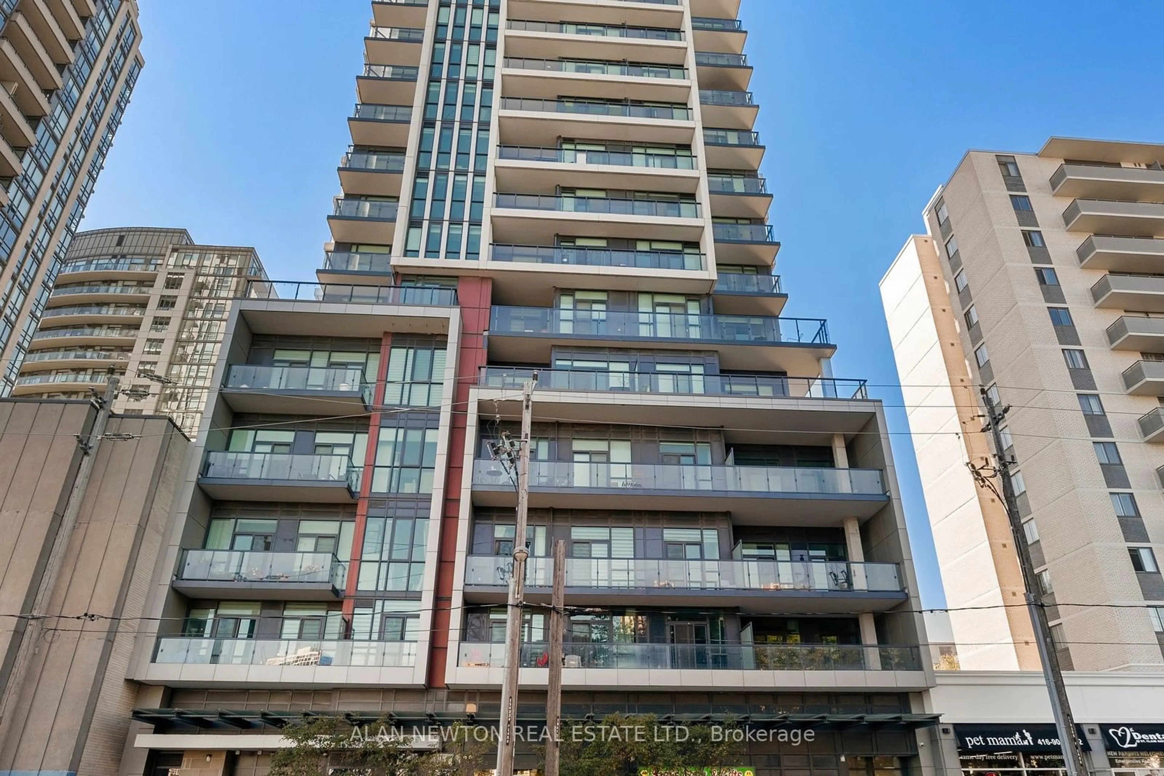 Balcony in the apartment, building for 1486 Bathurst St #Ph02, Toronto Ontario M5P 3G9