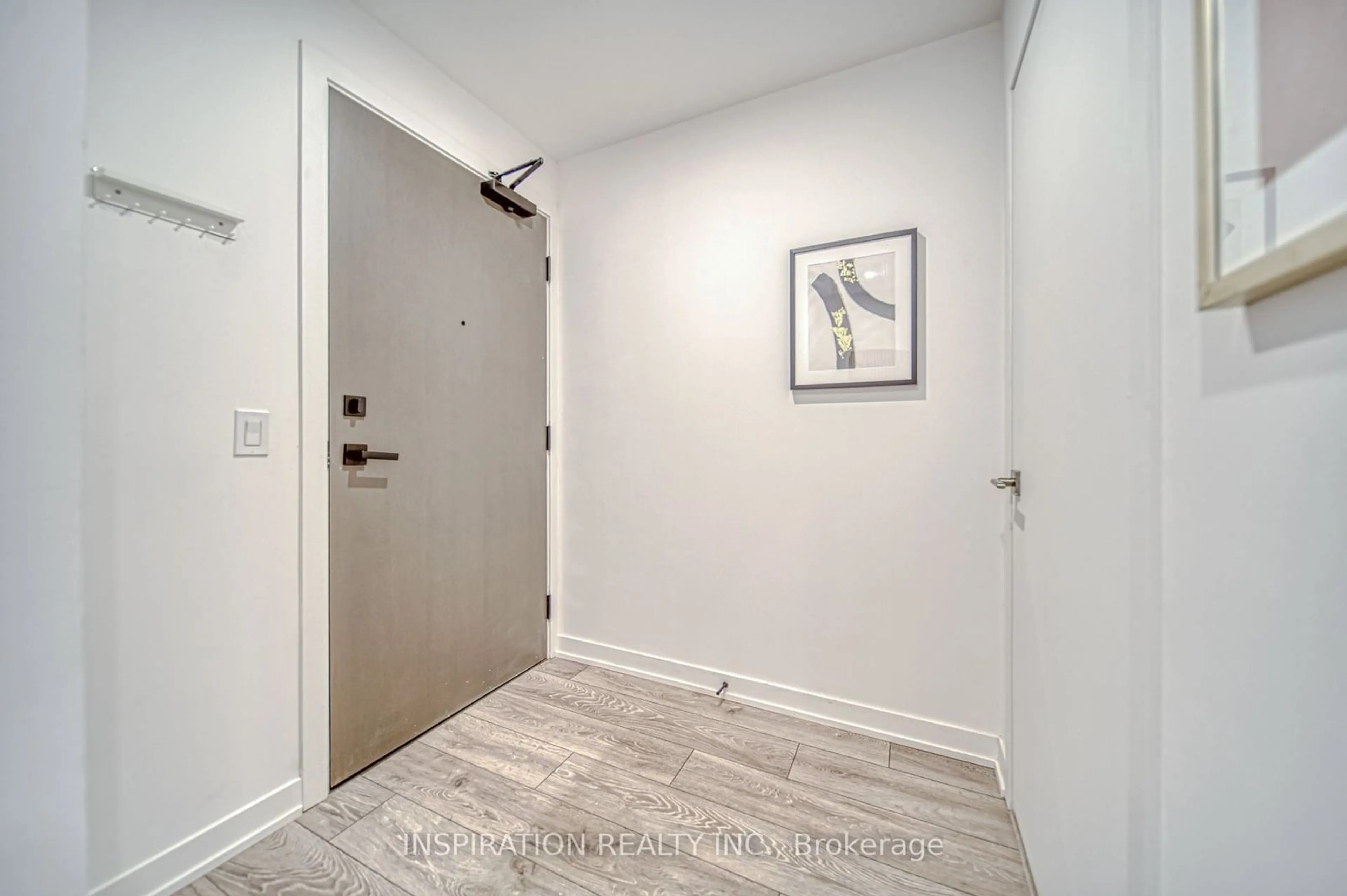 Indoor entryway for 15 Holmes Ave #2608, Toronto Ontario M2N 0L4