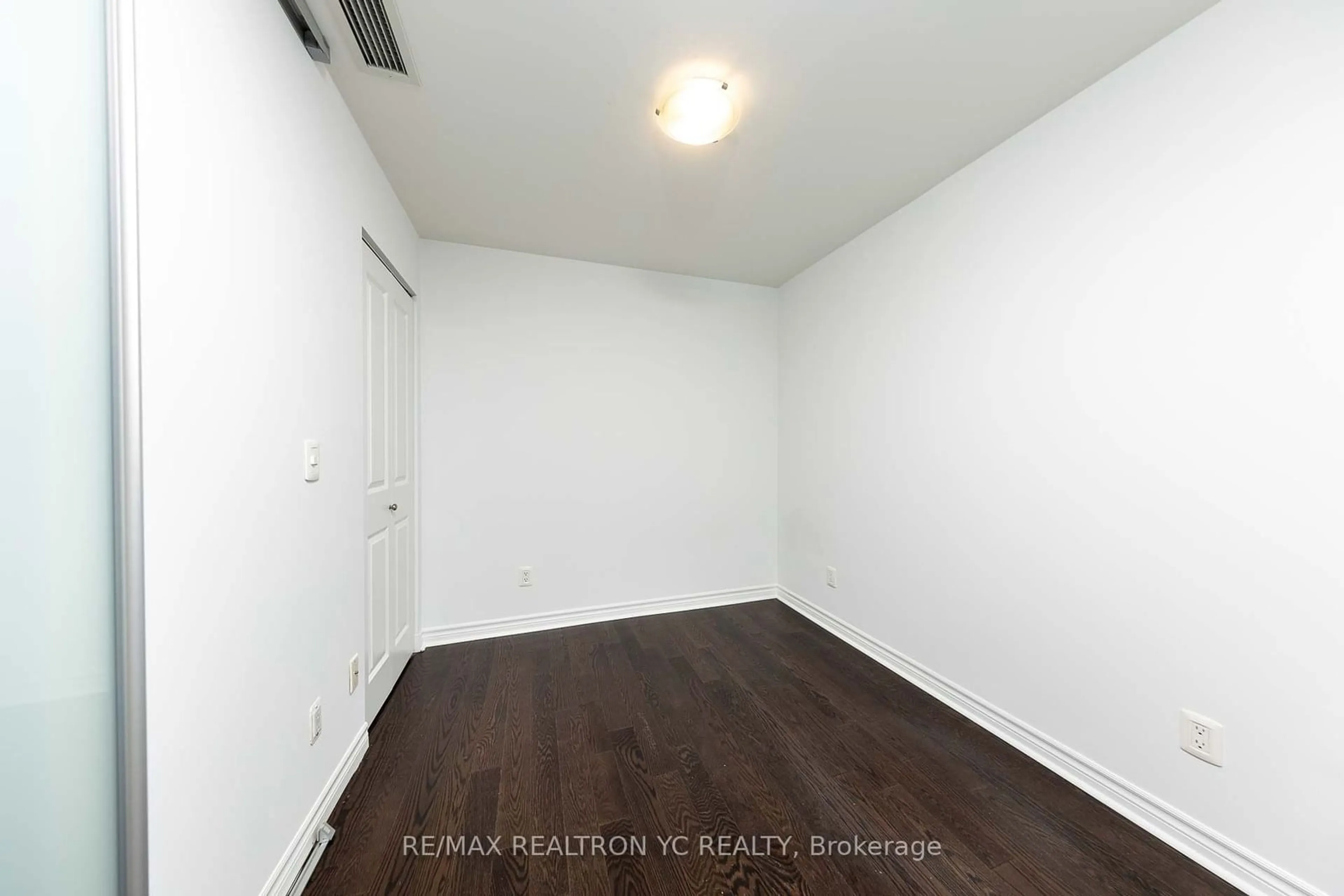 A pic of a room for 2885 Bayview Ave #621, Toronto Ontario M2K 0A3