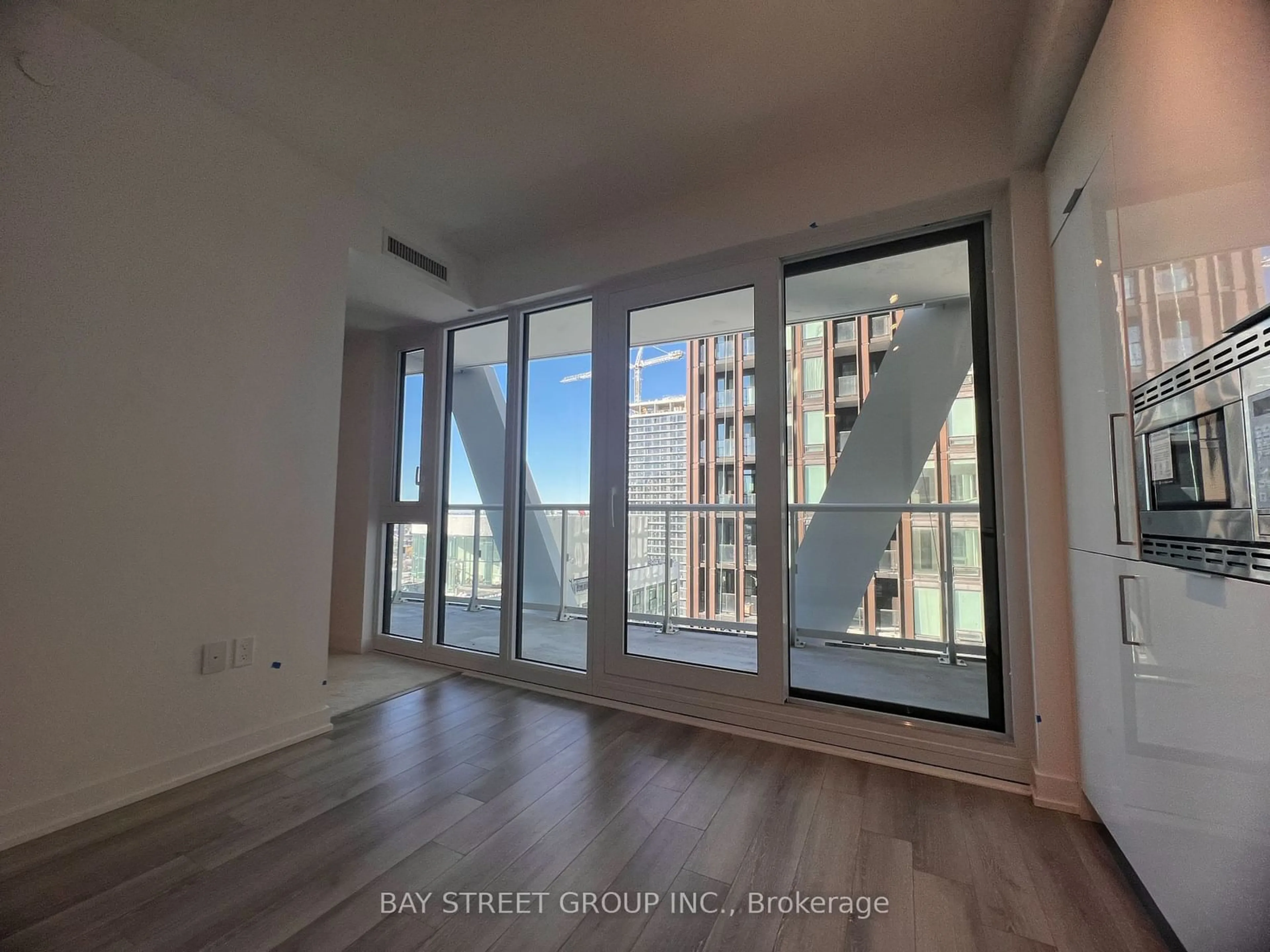 A pic of a room for 230 Simcoe St #2020, Toronto Ontario M5T 1T4