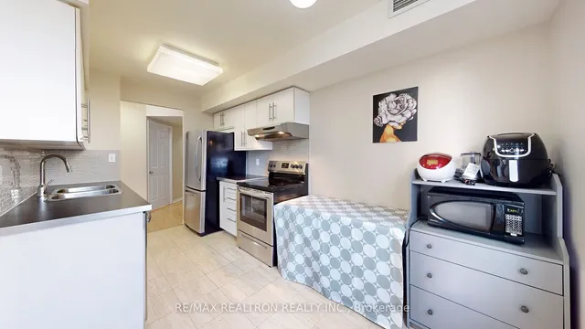 Additional property image - 35 Empress Ave Unit 507
