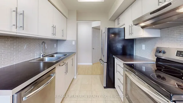 Additional property image - 35 Empress Ave Unit 507