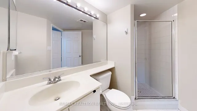 Additional property image - 35 Empress Ave Unit 507
