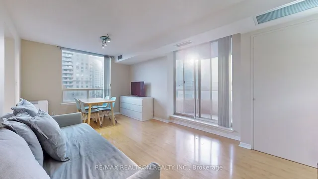 Additional property image - 35 Empress Ave Unit 507