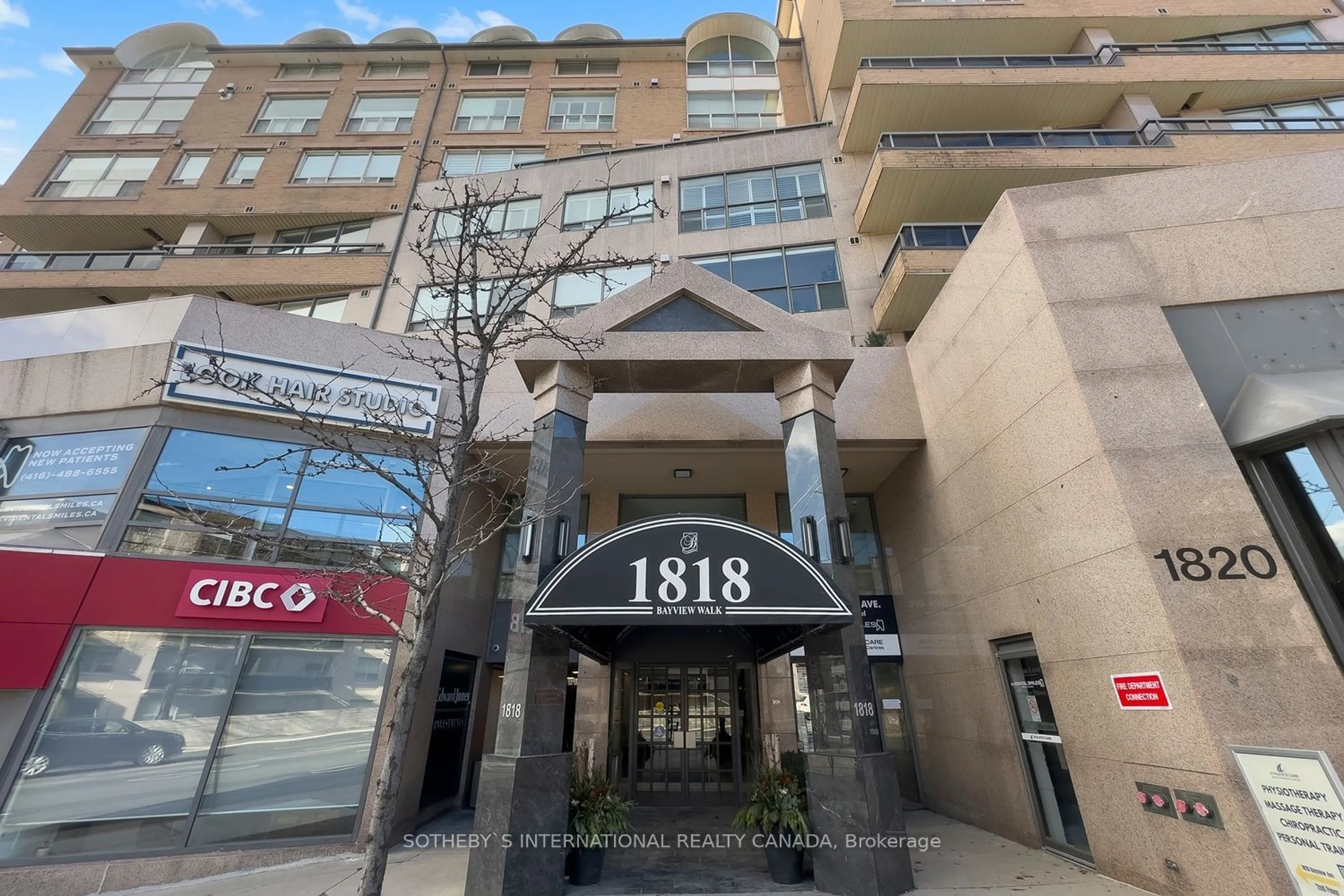 Indoor foyer for 1818 Bayview Ave #403, Toronto Ontario M4G 4G6