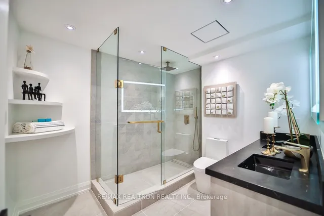 Additional property image - 1555 Finch Ave Unit 505