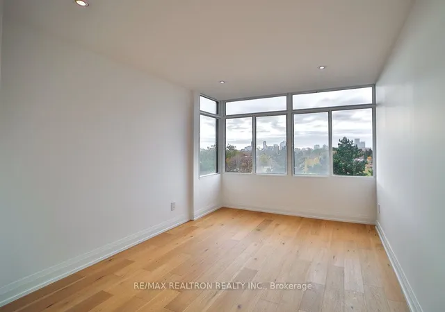 Additional property image - 1555 Finch Ave Unit 505