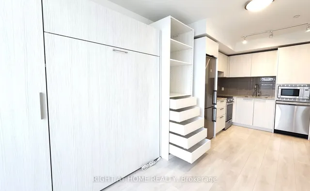 Additional image 20 of 501 Yonge St Unit 2704