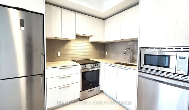 Additional image 19 of 501 Yonge St Unit 2704