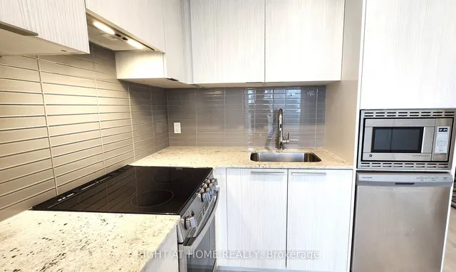 Additional image 15 of 501 Yonge St Unit 2704