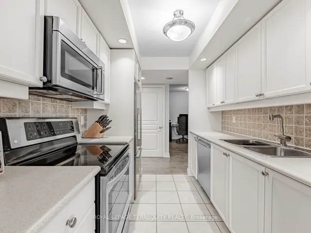 Additional property image - 15 Northtown Way Unit 1719