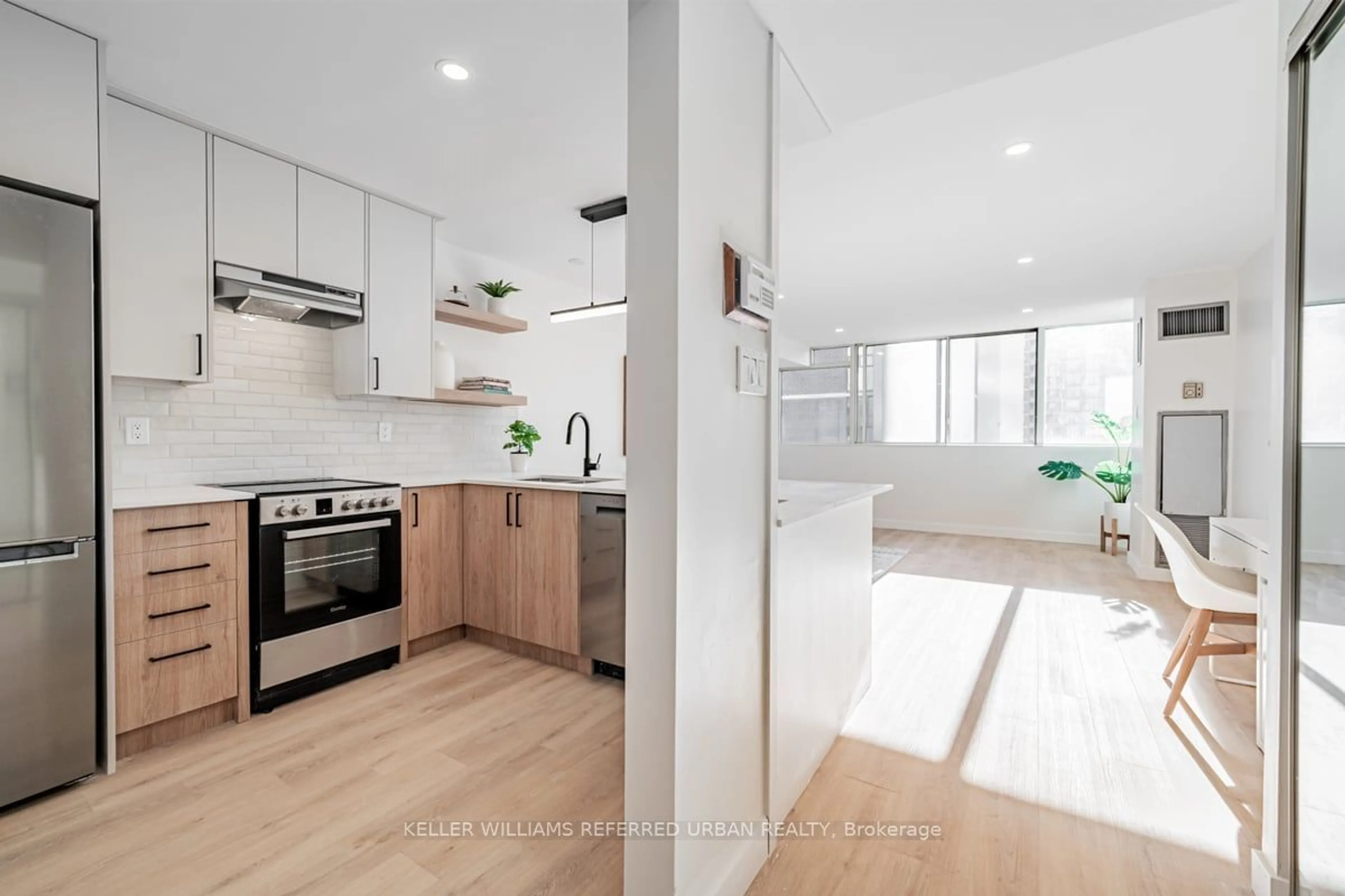 Open concept kitchen, unknown for 60 Homewood Ave #533, Toronto Ontario M4Y 2X4