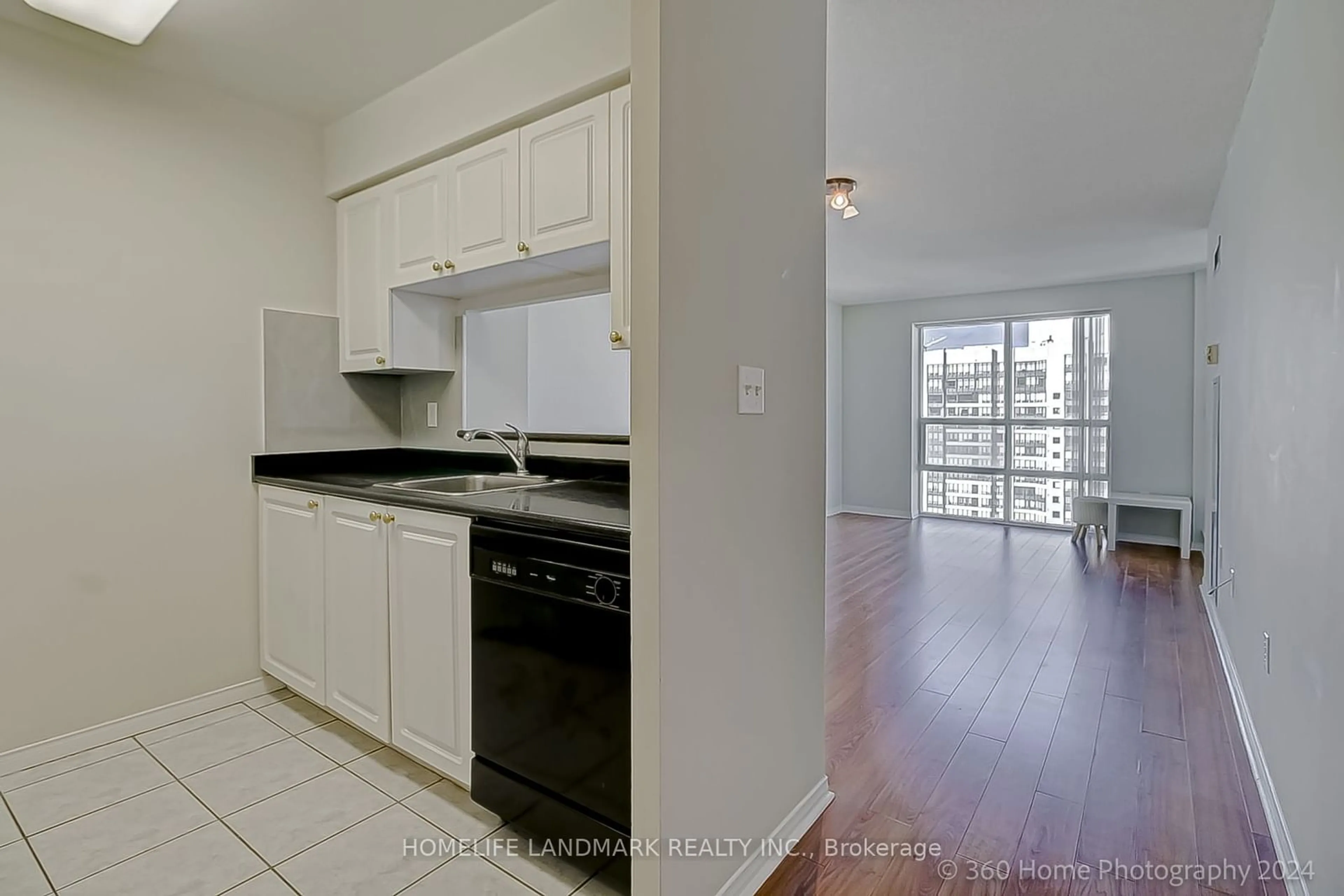 Standard kitchen, unknown for 3 Pemberton Ave #2106, Toronto Ontario M2M 4M1