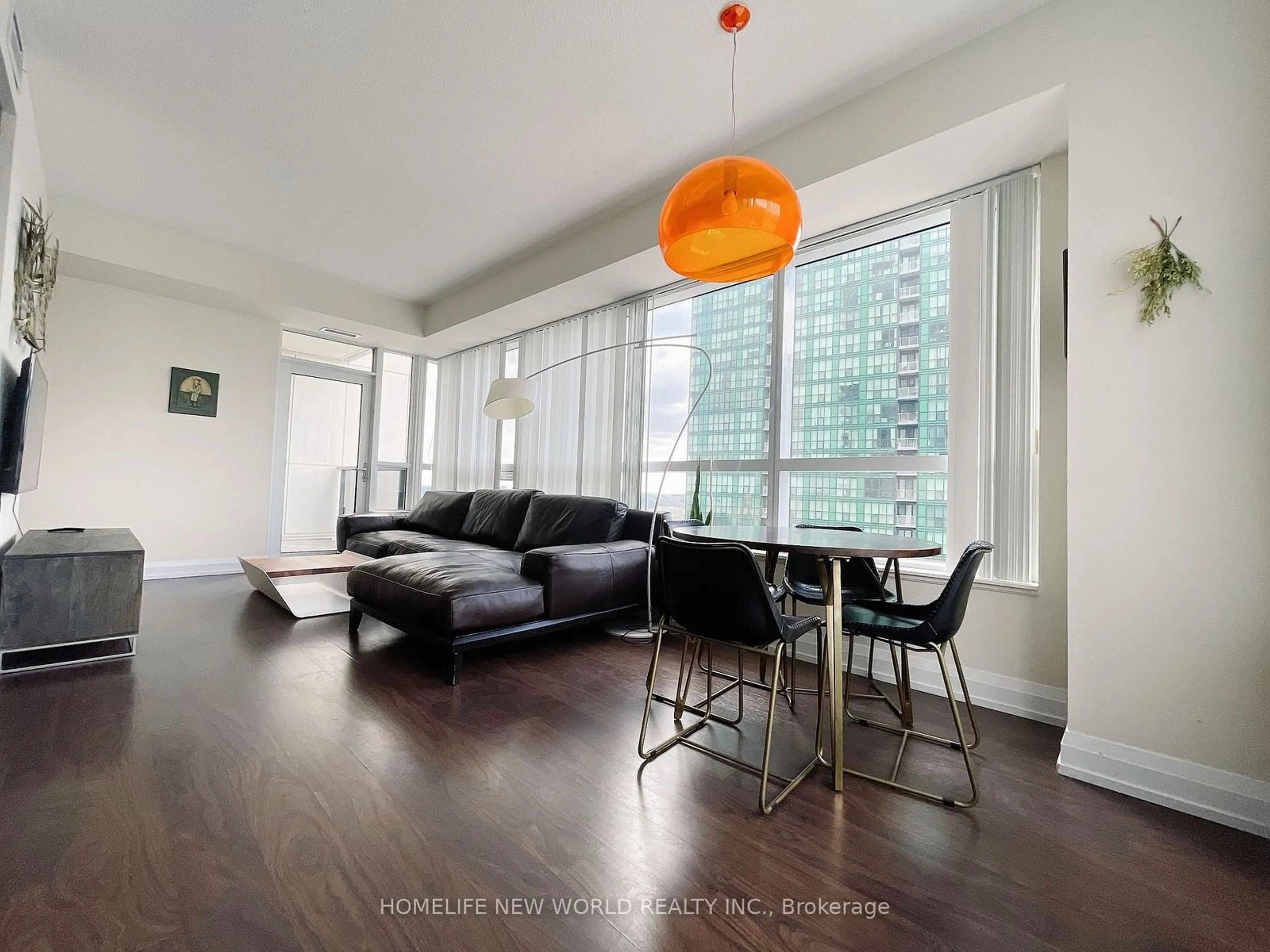 Living room with furniture, wood/laminate floor for 2 Anndale Dr #2002, Toronto Ontario M2N 0G5