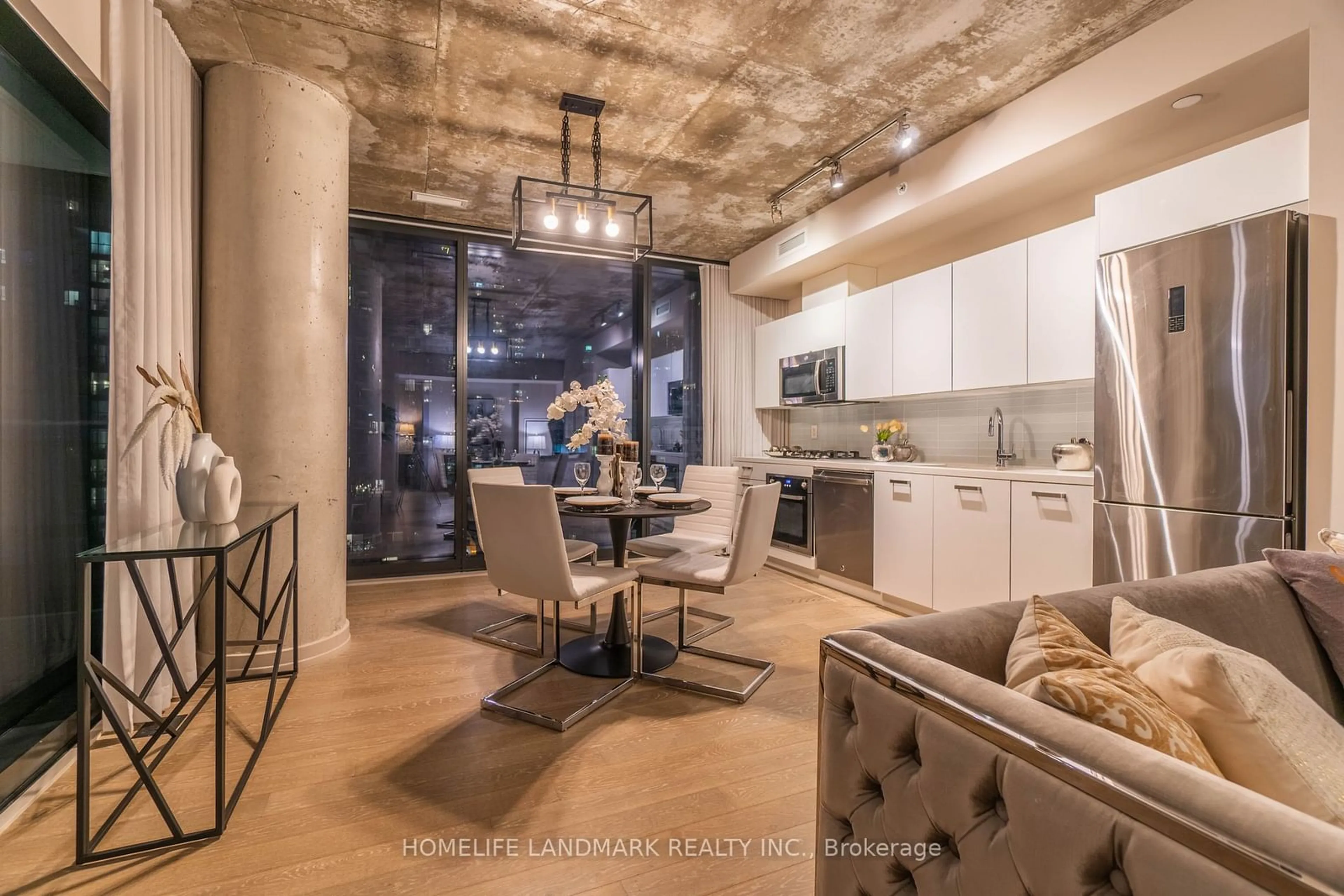 Open concept kitchen, unknown for 11 Charlotte St #1806, Toronto Ontario M5V 0M6