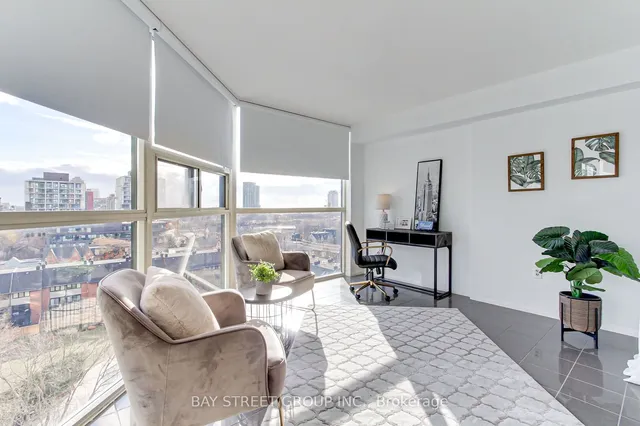 Additional property image - 705 King St Unit 913