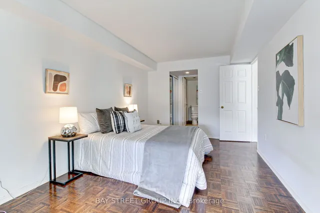 Additional property image - 705 King St Unit 913
