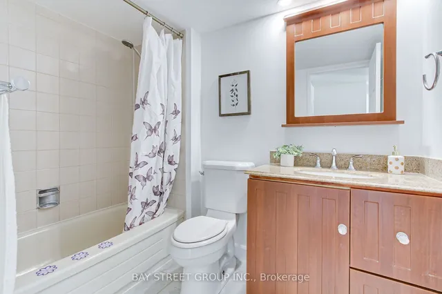 Additional property image - 705 King St Unit 913