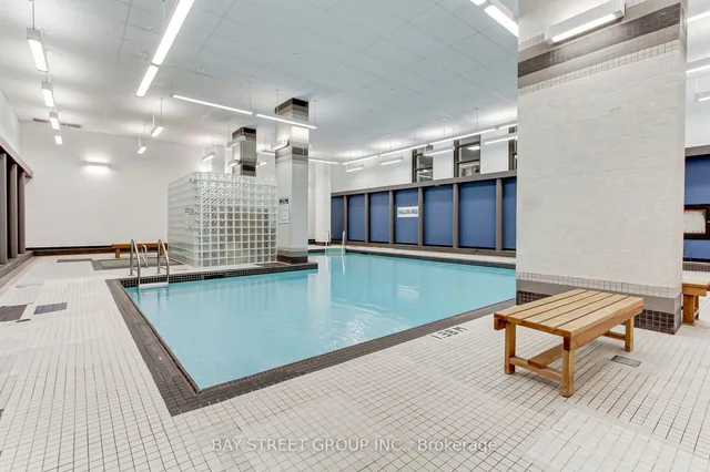 Additional property image - 705 King St Unit 913