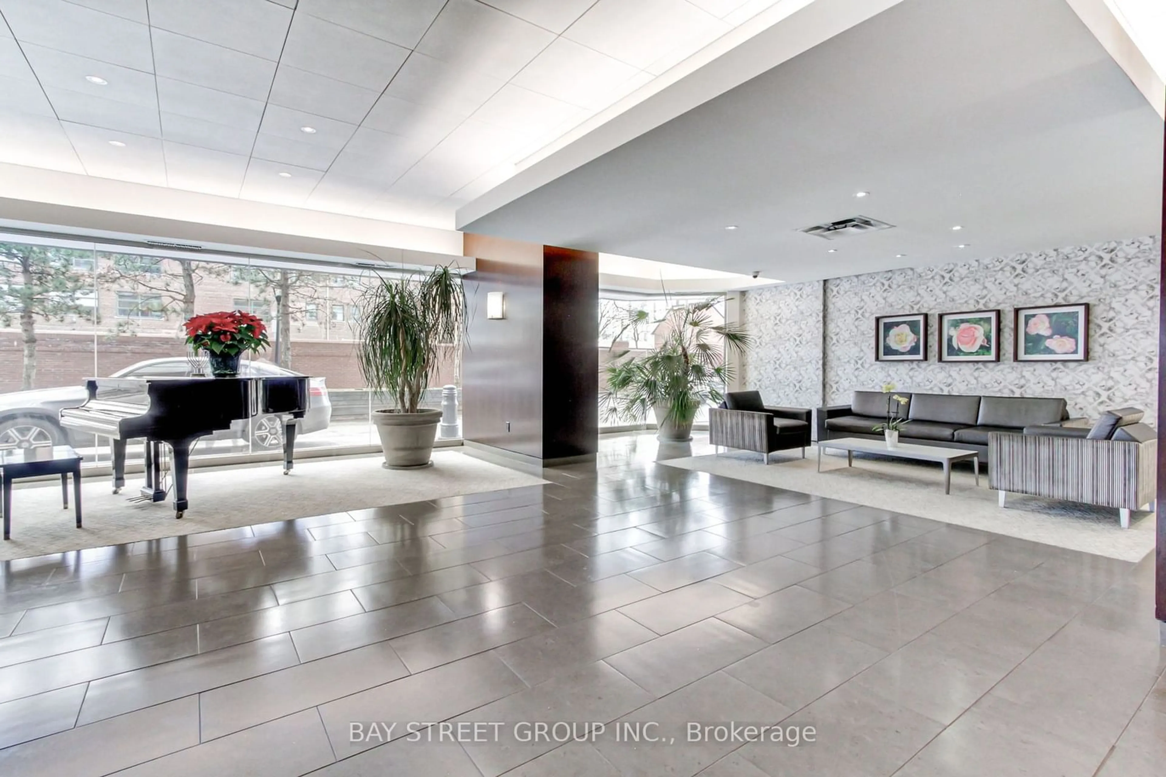 Lobby for 705 King St #913, Toronto Ontario M5V 2W8