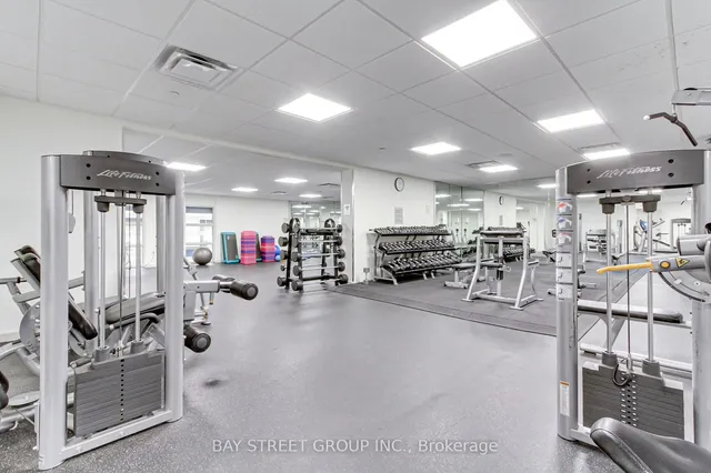 Additional property image - 705 King St Unit 913