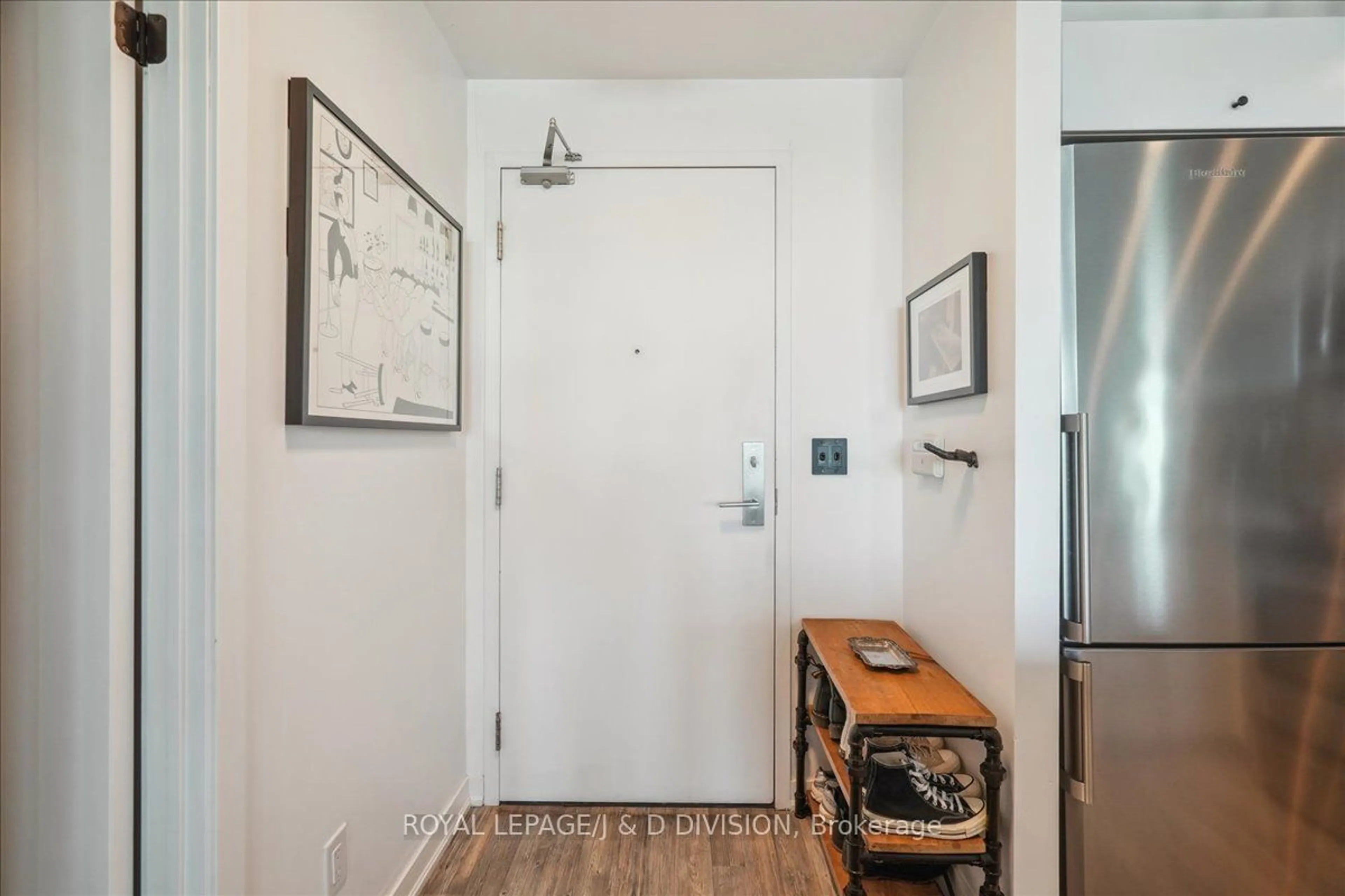 Indoor entryway for 150 East Liberty St #2816, Toronto Ontario M6K 3R5