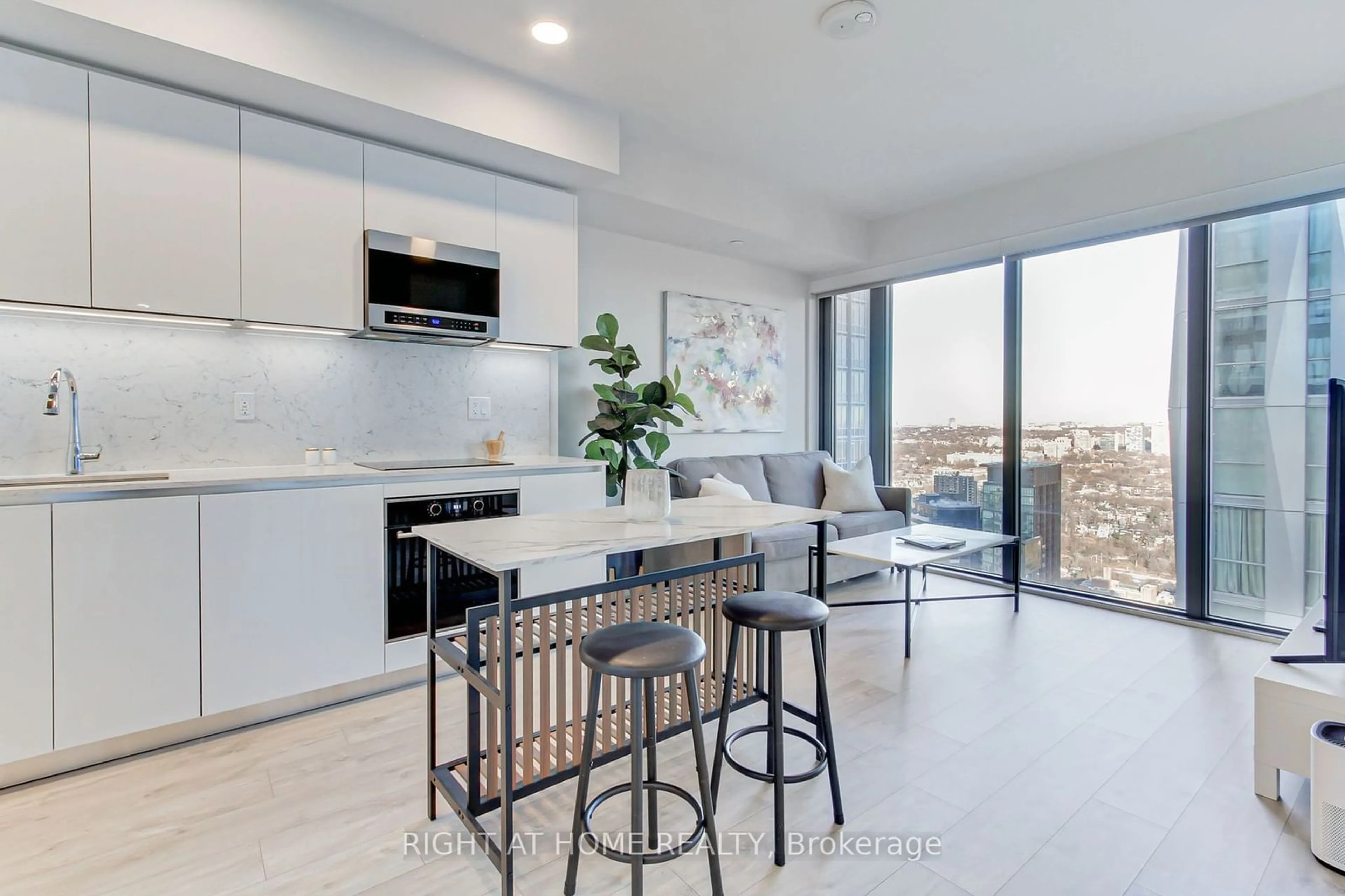 Open concept kitchen, ceramic/tile floor for 8 Cumberland St #4001, Toronto Ontario M4W 0B6