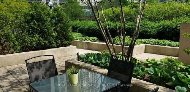 Additional property image - 231 Fort York Blvd Unit 122