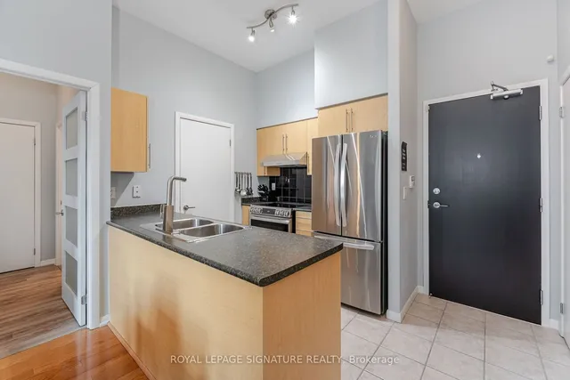 Additional property image - 231 Fort York Blvd Unit 122