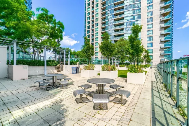 Additional property image - 231 Fort York Blvd Unit 122