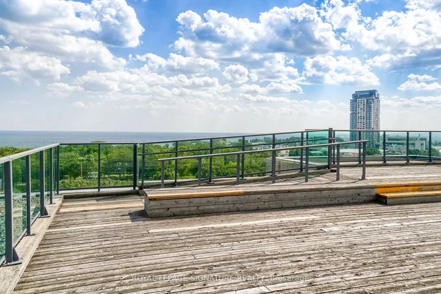 Additional property image - 231 Fort York Blvd Unit 122