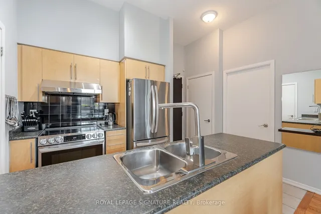 Additional property image - 231 Fort York Blvd Unit 122