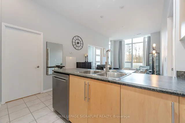 Additional property image - 231 Fort York Blvd Unit 122