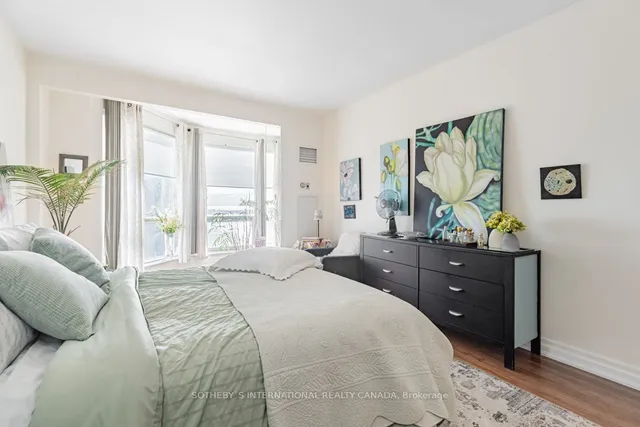 Additional property image - 10 Queens Quay Unit 2305