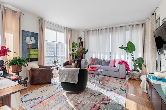 Additional property image - 10 Queens Quay Unit 2305