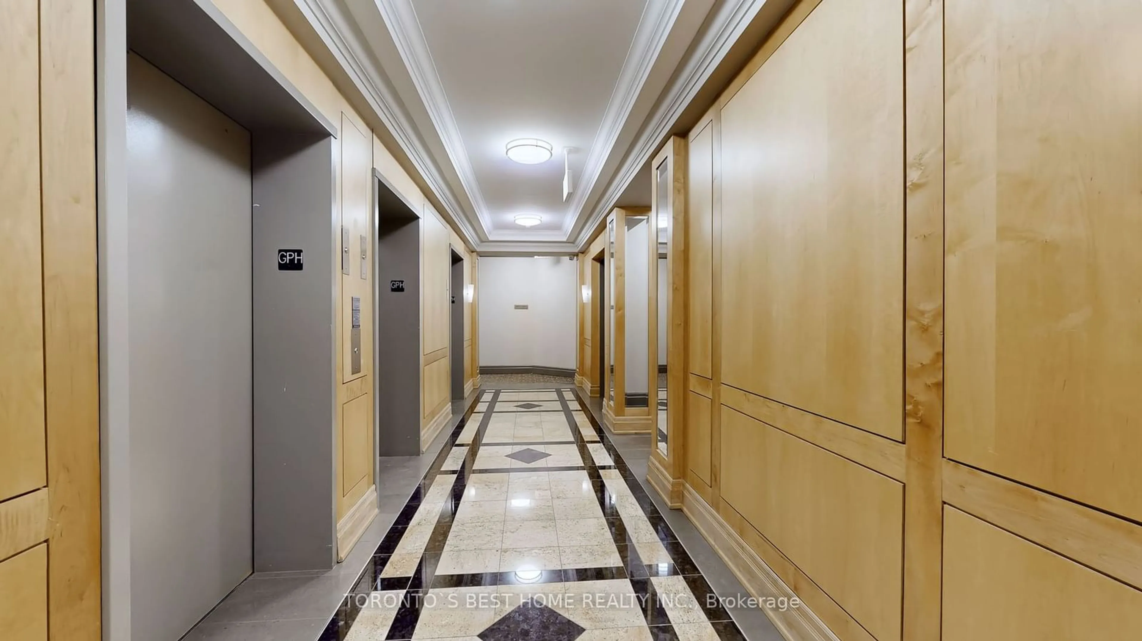 Indoor foyer for 80 Harrison Garden Blvd #Gph24, Toronto Ontario M2N 7E3