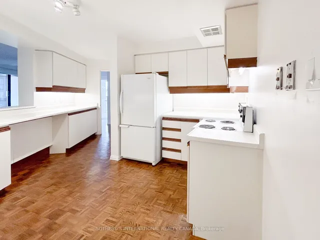 Additional property image - 15 McMurrich St Unit 1202