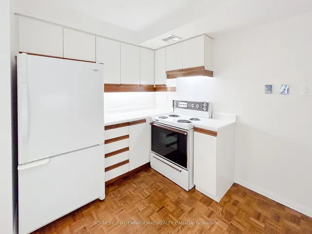 Additional property image - 15 McMurrich St Unit 1202