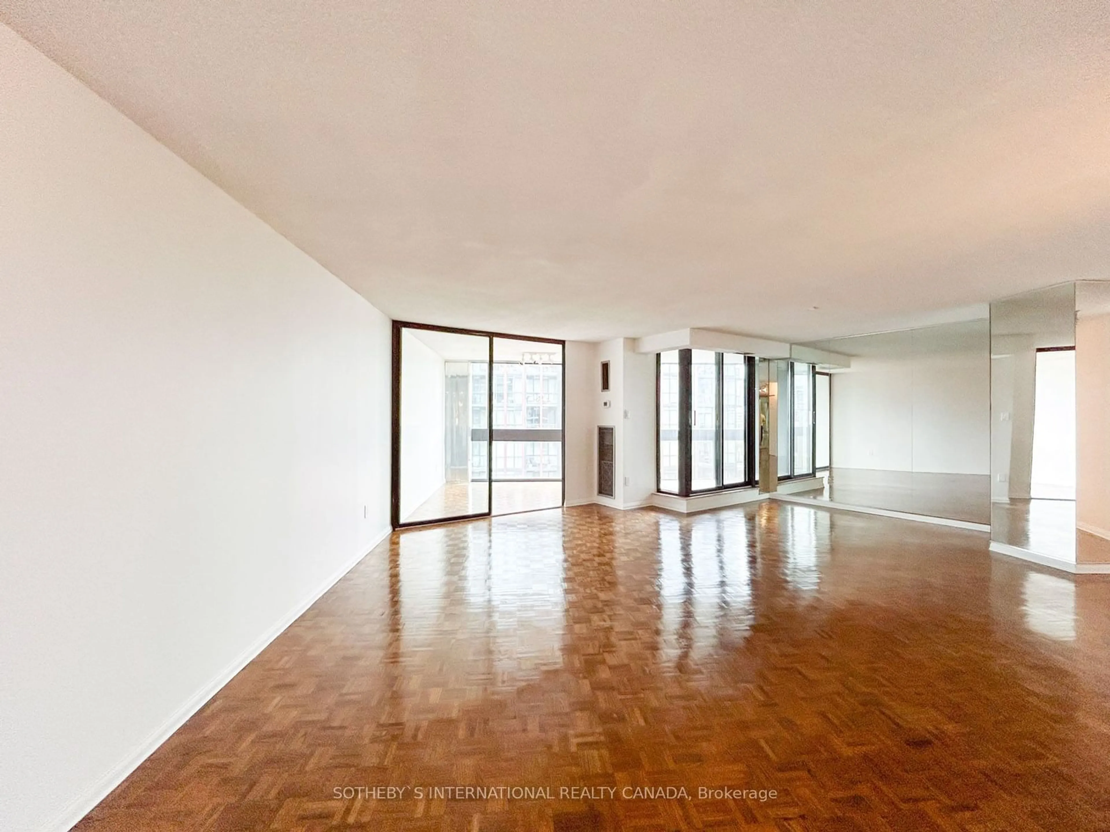 Indoor foyer for 15 McMurrich St #1202, Toronto Ontario M5R 3M6