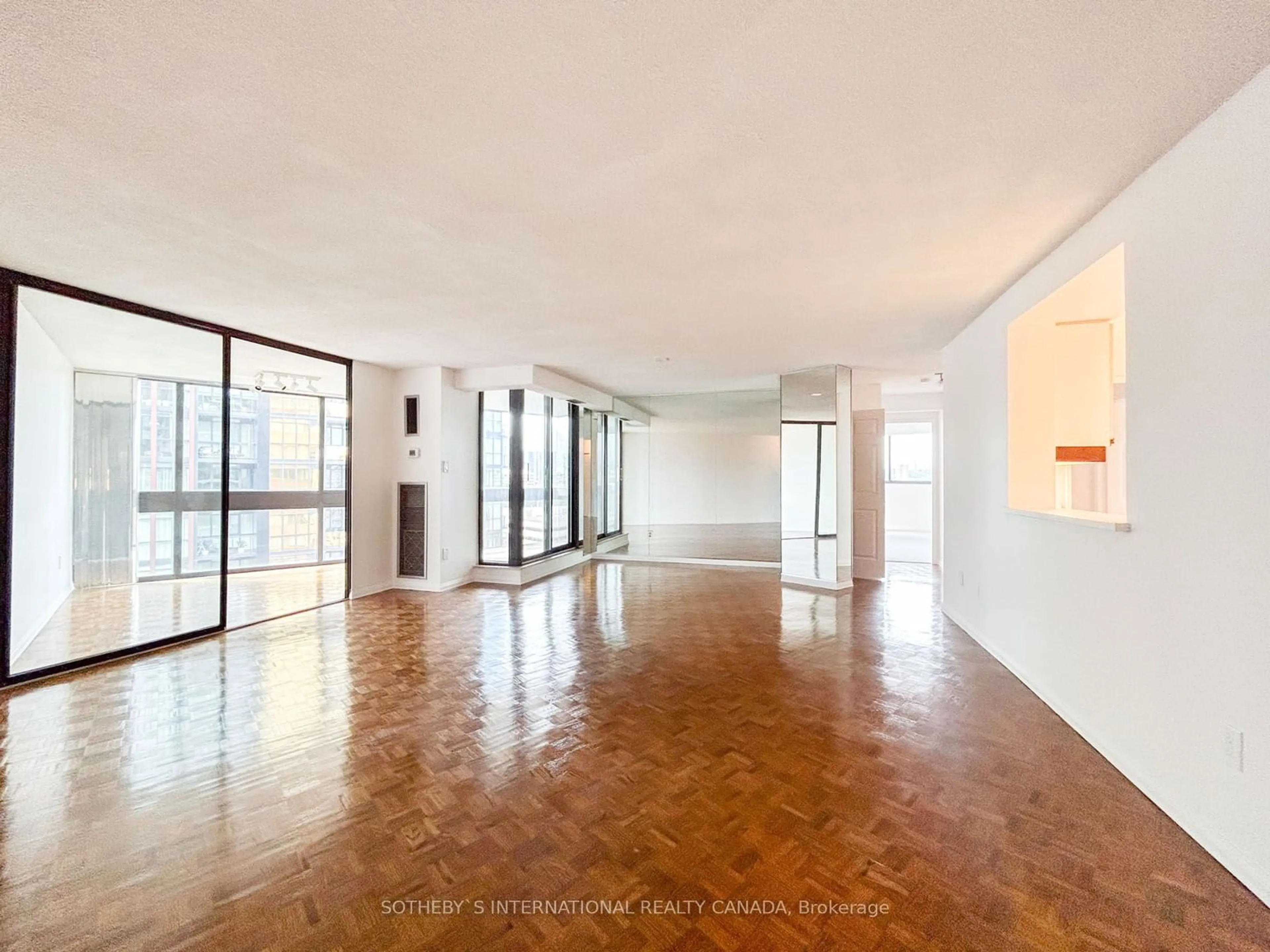 Indoor foyer for 15 McMurrich St #1202, Toronto Ontario M5R 3M6