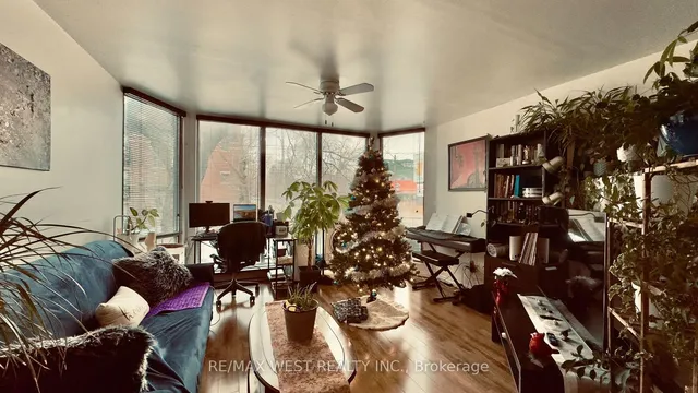 Additional property image - 1061 Bathurst St