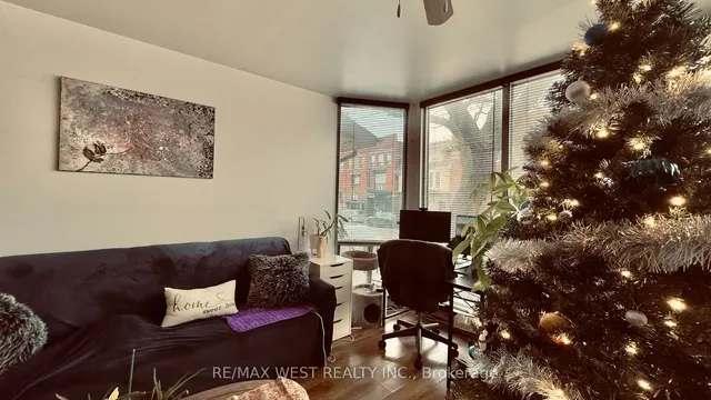 Additional property image - 1061 Bathurst St