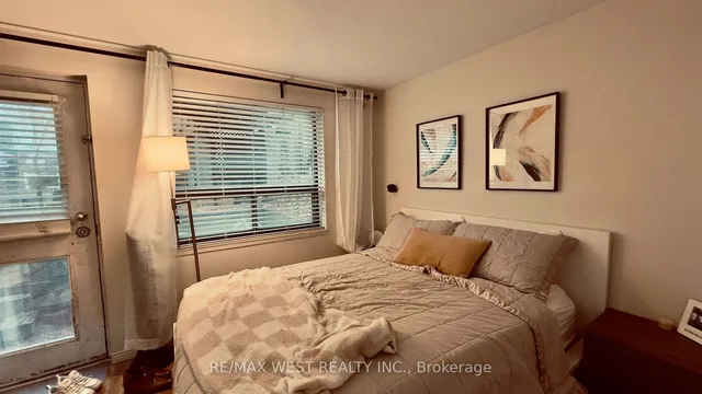 Additional property image - 1061 Bathurst St