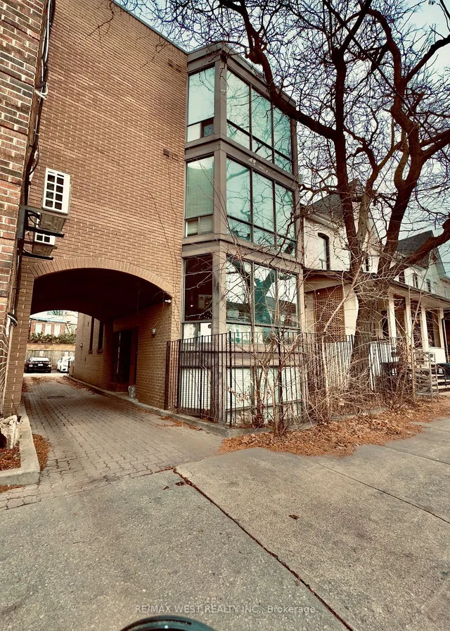 Additional property image - 1061 Bathurst St