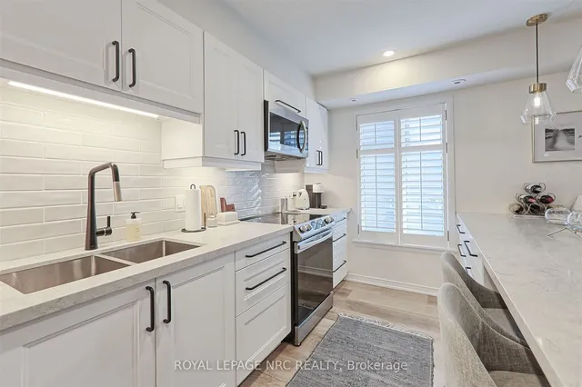 Additional property image - 21 Pirandello St Unit 1225