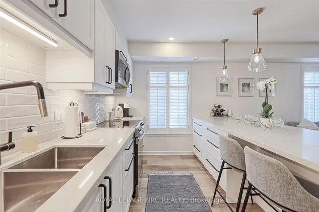 Additional property image - 21 Pirandello St Unit 1225