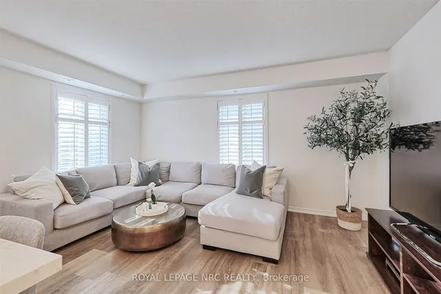 Additional property image - 21 Pirandello St Unit 1225