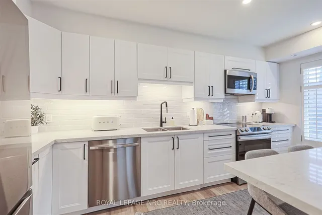 Additional property image - 21 Pirandello St Unit 1225
