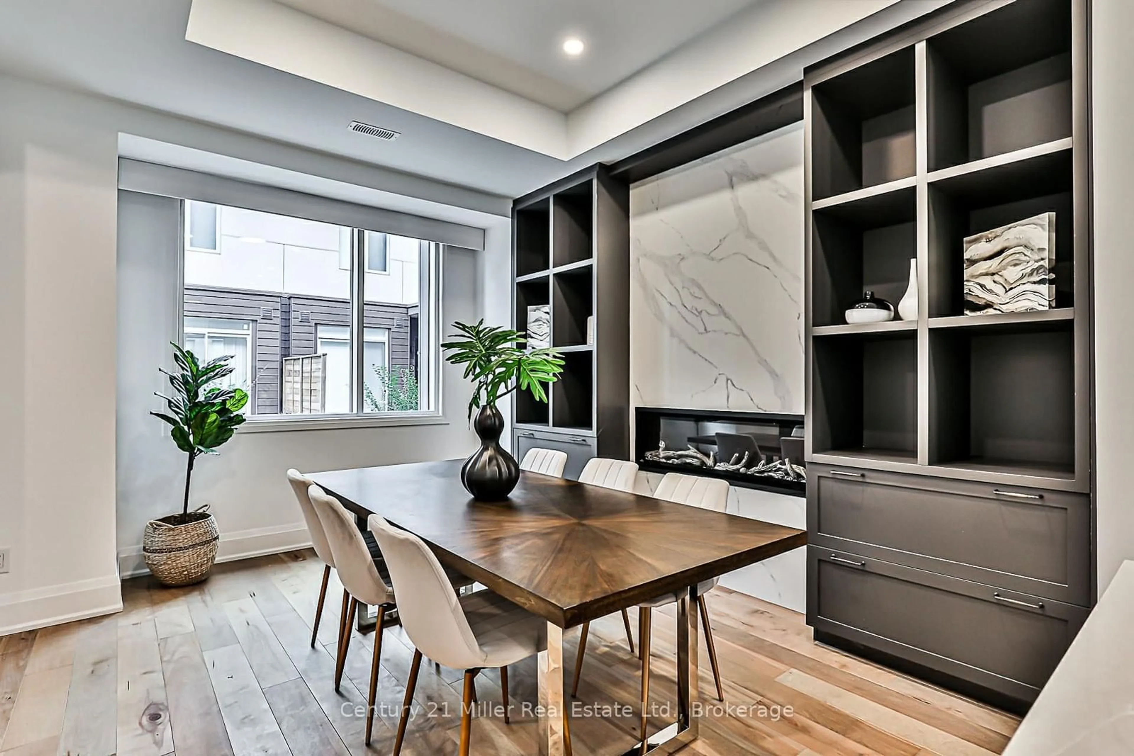 Contemporary kitchen, unknown for 25 Dervock Cres #3, Toronto Ontario M2K 0G7